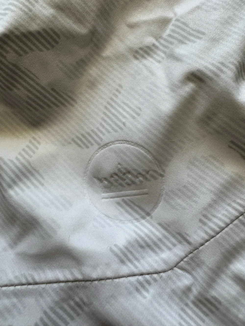 Peter Millar White Hooded Windbreaker Jacket - Picture 10 of 11